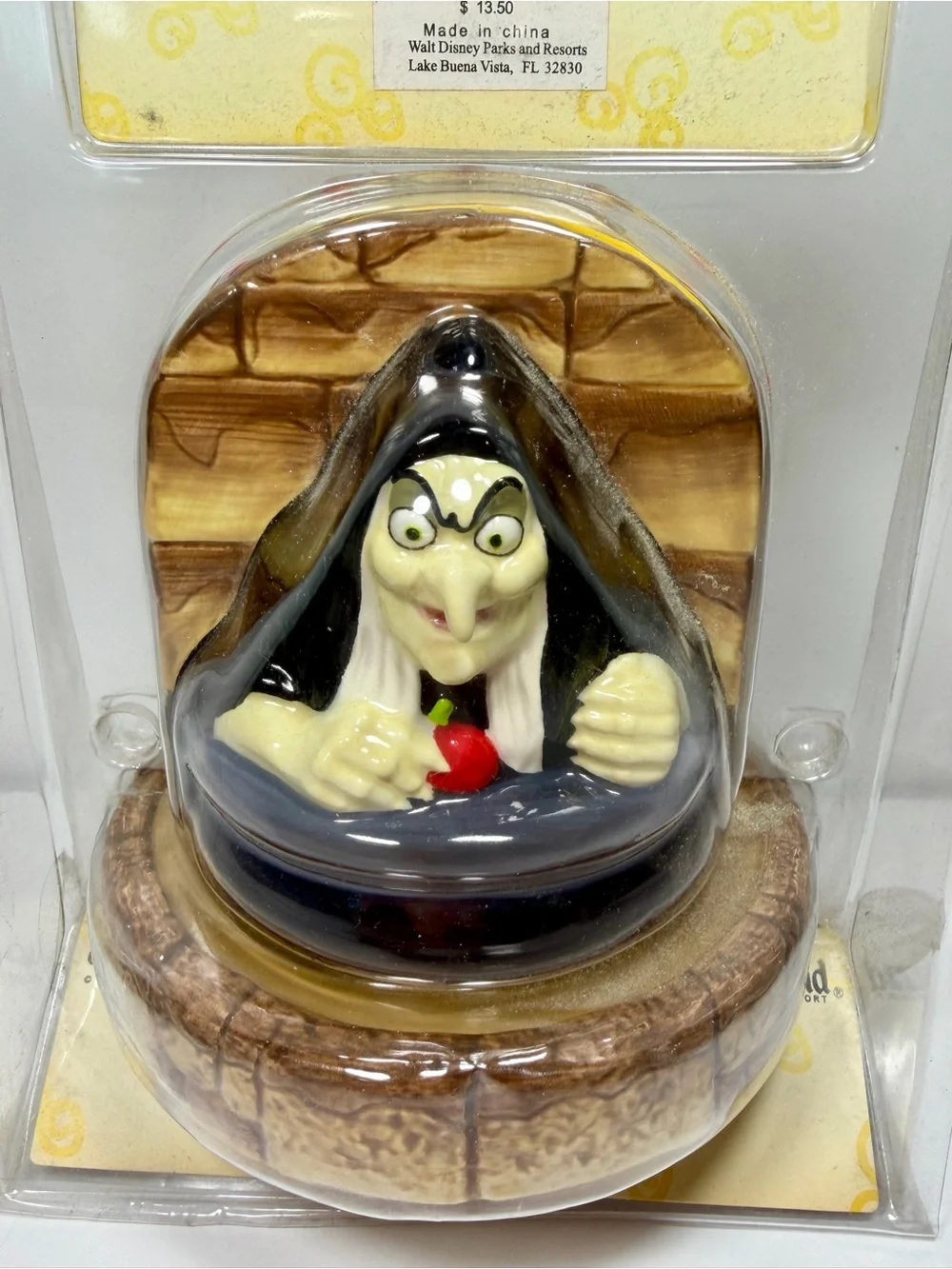 Vintage Disney Parks Snow White Evil Queen & Old Hag Salt & Pepper Shakers Set